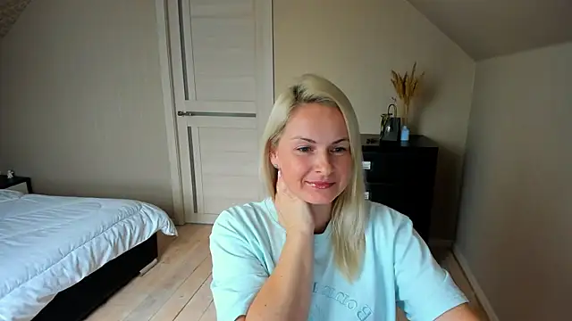 Snapshot of Alicee_Gracee chatting on October 2025 10:16:02 AM Alicee Gracee online show from October 2025 10:16:02 AM