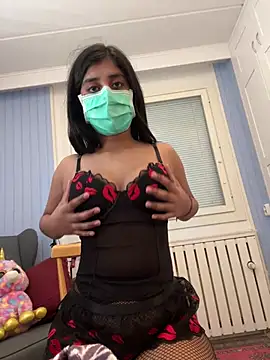 Snapshot of ScarletAss chatting on January 2025 03:24:01 PM ScarletAss online show from January 2025 03:24:01 PM