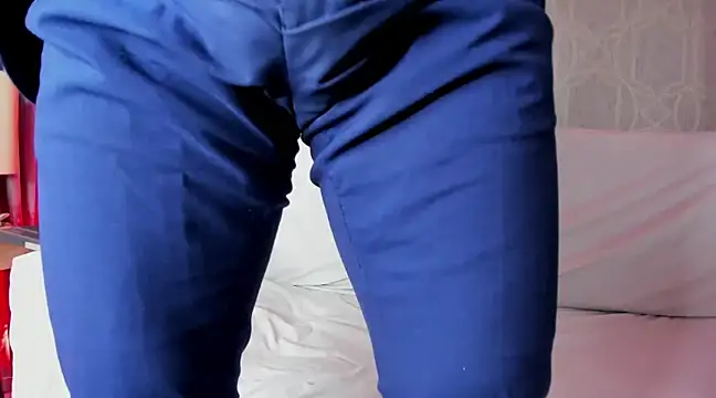 Lucii fer  online show from February 2025 11:43:02 AM