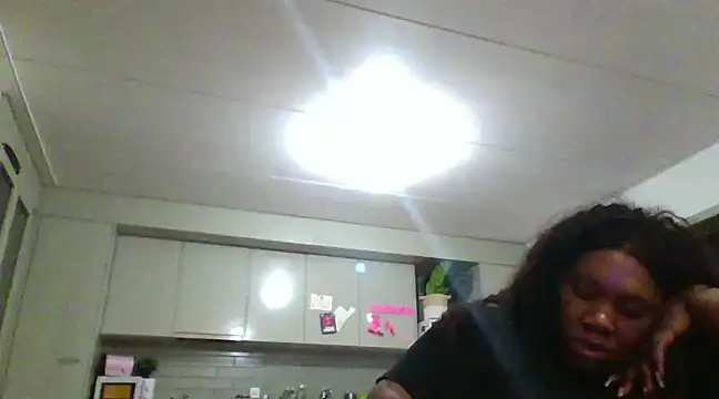 bonbonaumiel online show from December 2024 03:58:01 AM