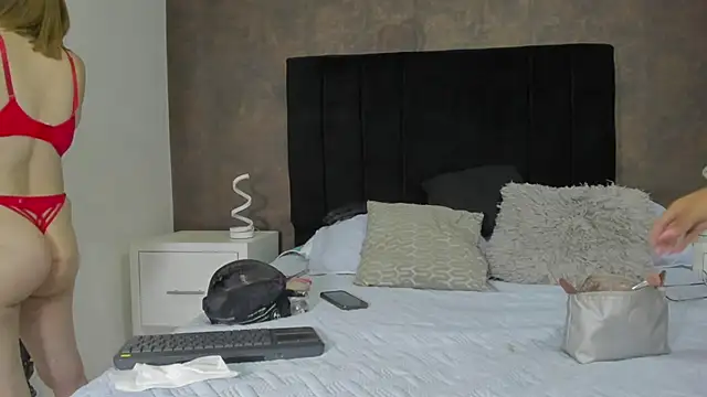 NaxaAndLexi  online show from February 2025 01:16:02 PM