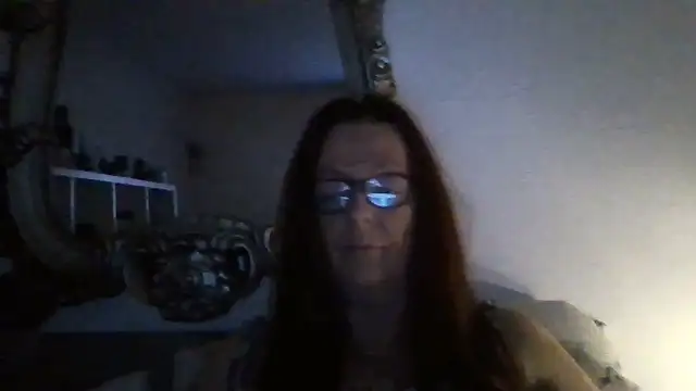 Snapshot of Tillieuk chatting on March 2026 01:47:01 AM Tillieuk online show from March 2026 01:47:01 AM