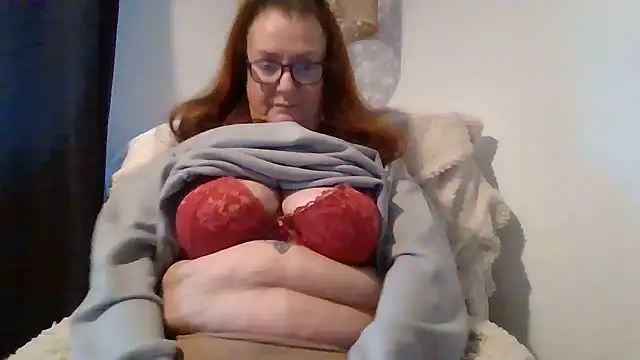 Snapshot of Tillieuk chatting on March 2026 03:16:02 PM Tillieuk online show from March 2026 03:16:02 PM