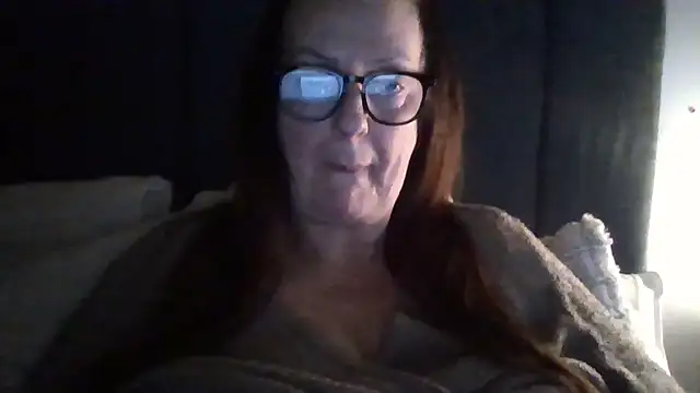 Snapshot of Tillieuk chatting on March 2026 10:22:01 PM Tillieuk online show from March 2026 10:22:01 PM