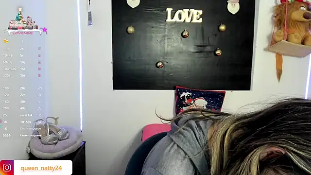 queen-natty online show from December 2024 03:40:02 AM