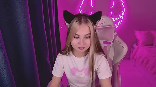 Snapshot of tikkisa chatting on December 2024 02:38:01 PM tikkisa online show from December 2024 02:38:01 PM