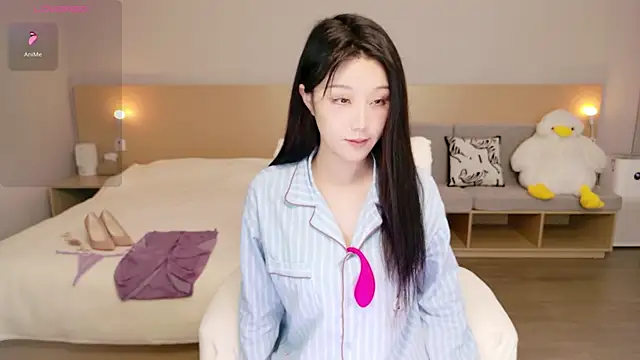 Snapshot of Lucky-baby chatting on February 2026 01:49:02 PM Lucky-baby online show from February 2026 01:49:02 PM