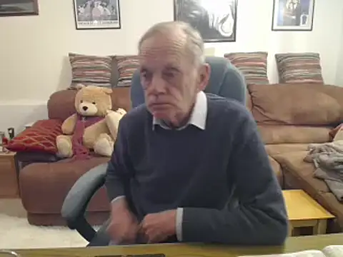 Snapshot of Ferret7777 chatting on April 2026 04:25:01 PM Ferret7777 online show from April 2026 04:25:01 PM