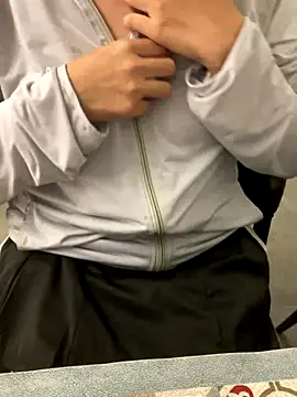 Snapshot of Bella0815 chatting on December 2024 08:01:02 AM Bella0815 online show from December 2024 08:01:02 AM