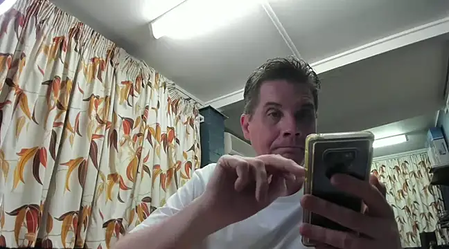 Snapshot of tilobinder chatting on January 2025 01:12:01 PM tilobinder online show from January 2025 01:12:01 PM