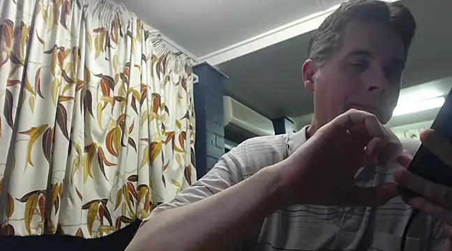 Snapshot of tilobinder chatting on March 2025 12:06:02 PM tilobinder online show from March 2025 12:06:02 PM