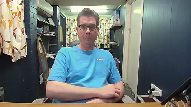 Snapshot of tilobinder chatting on October 2025 01:53:02 PM tilobinder online show from October 2025 01:53:02 PM