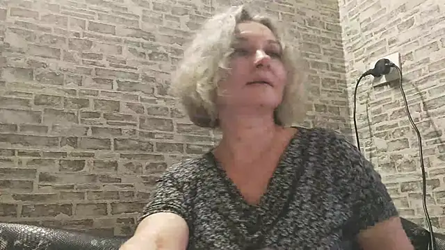 EdithManning online show from January 2025 12:31:02 PM