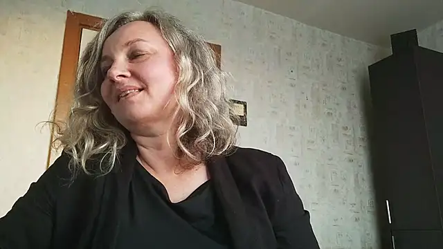 EdithManning online show from May 2026 05:20:01 PM