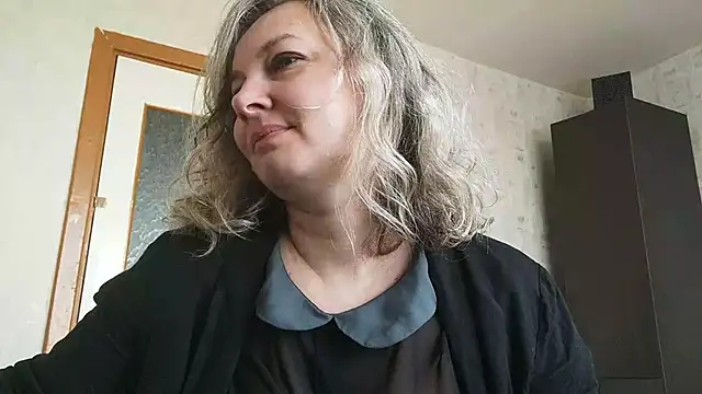 EdithManning online show from May 2026 05:26:02 AM