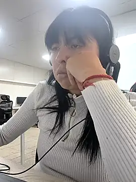 Snapshot of maria_lasexy chatting on April 2026 04:18:01 PM maria lasexy online show from April 2026 04:18:01 PM