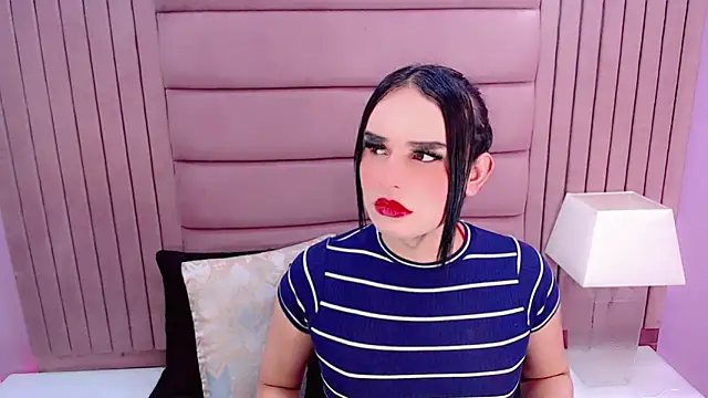 Snapshot of SexyValeriaa chatting on January 2025 12:56:01 PM SexyValeriaa online show from January 2025 12:56:01 PM