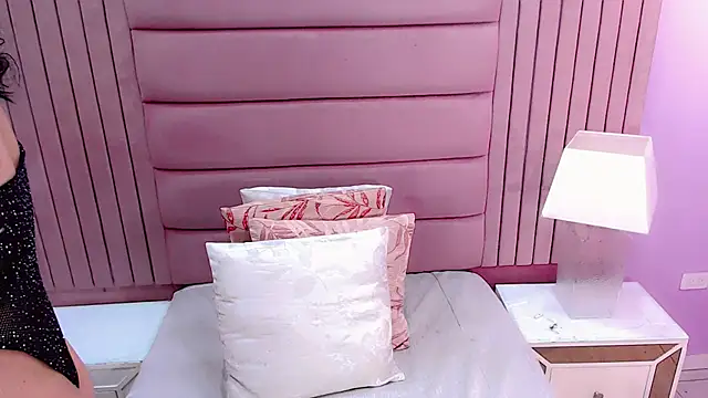 Snapshot of SexyValeriaa chatting on January 2025 03:42:02 PM SexyValeriaa online show from January 2025 03:42:02 PM