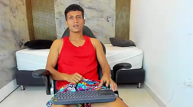 Snapshot of wolf_james123 chatting on December 2024 12:27:01 PM wolf james123 online show from December 2024 12:27:01 PM