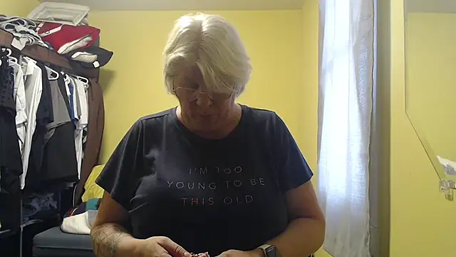 Snapshot of canadiancougar1965 chatting on February 2026 04:25:01 PM canadiancougar1965 online show from February 2026 04:25:01 PM