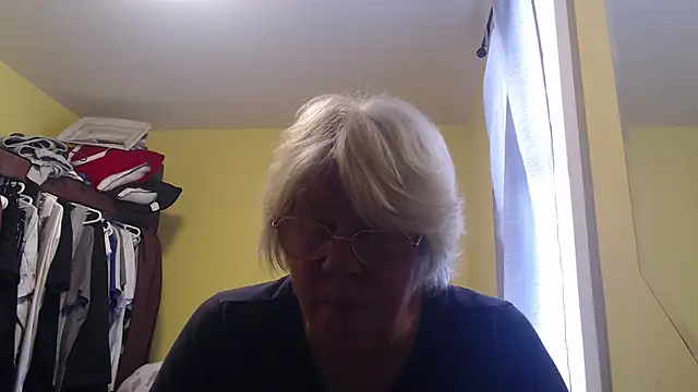 Snapshot of canadiancougar1965 chatting on February 2026 04:25:02 PM canadiancougar1965 online show from February 2026 04:25:02 PM