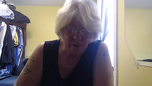 Snapshot of canadiancougar1965 chatting on March 2026 03:37:02 PM canadiancougar1965 online show from March 2026 03:37:02 PM