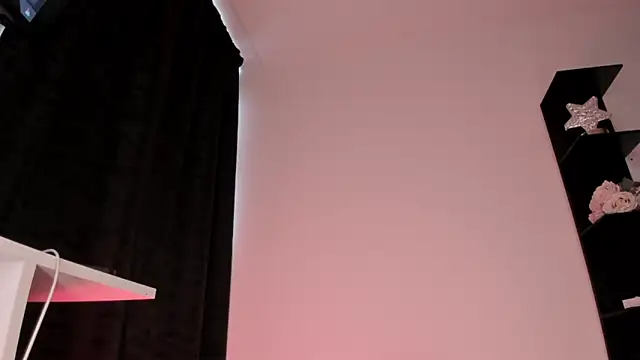 Snapshot of iluy_ chatting on November 2025 05:45:03 PM iluy online show from November 2025 05:45:03 PM