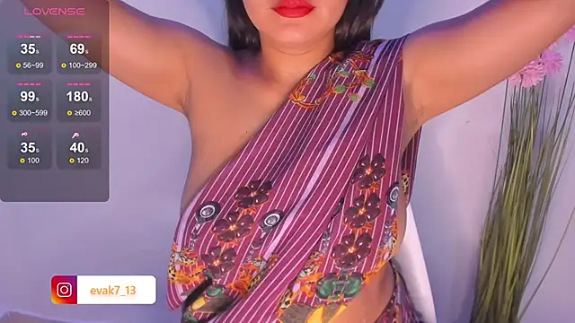 Snapshot of shara_queen1 chatting on February 2025 12:36:02 PM shara queen1 online show from February 2025 12:36:02 PM