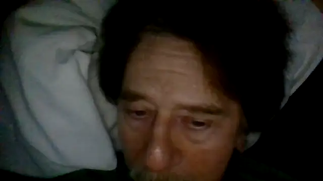 Snapshot of frankie7inch chatting on May 2026 06:54:02 AM frankie7inch online show from May 2026 06:54:02 AM