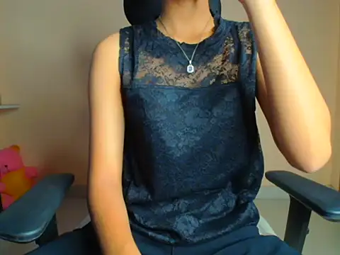 Snapshot of Chandani-Love chatting on April 2026 06:14:01 AM Chandani-Love online show from April 2026 06:14:01 AM