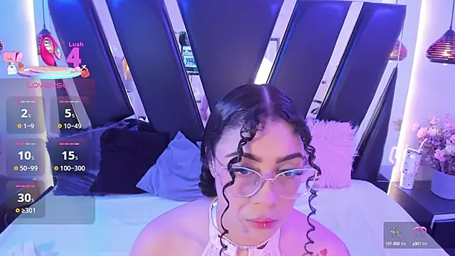 antonelllepiercee online show from October 2025 10:59:02 AM