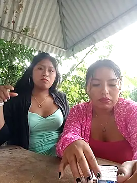 Karol-kamila19 online show from December 2024 01:43:01 PM