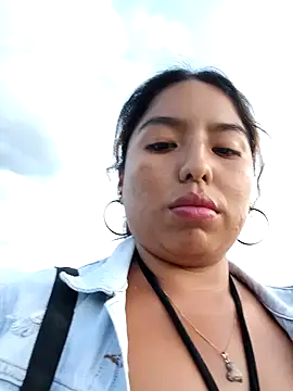 Karol-kamila19 online show from December 2024 11:03:01 PM