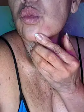 Kasandra Ho online show from March 2026 01:33:02 AM