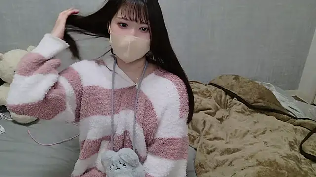 Snapshot of -SHIZUKU- chatting on January 2025 03:49:01 PM -SHIZUKU- online show from January 2025 03:49:01 PM