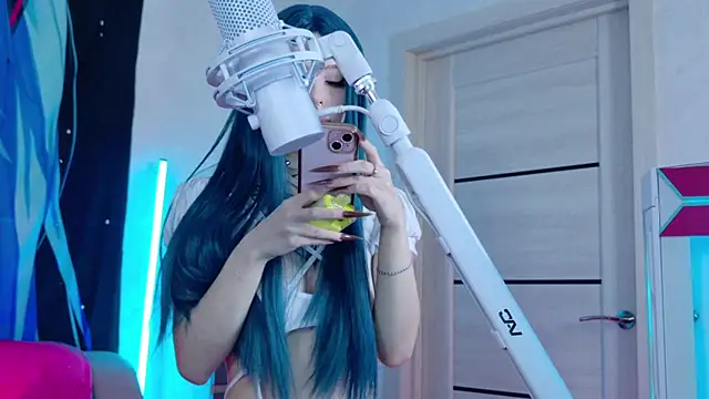 Aurora Natsuki online show from November 2025 11:31:02 AM