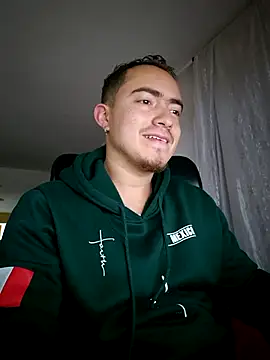 dragon1006 online show from October 2025 02:00:01 AM