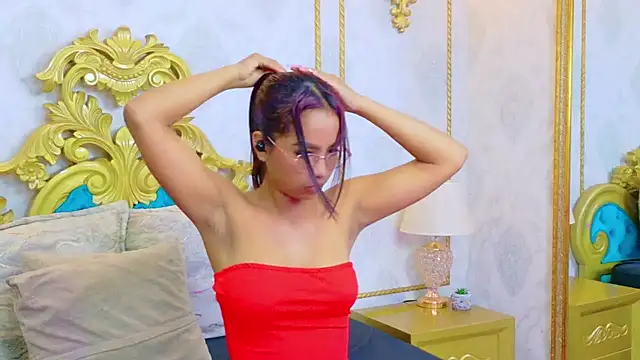 LucyLeah online show from September 2025 01:38:02 PM