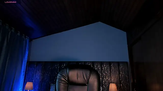 Snapshot of Lea_velle chatting on March 2026 04:18:02 AM Lea velle online show from March 2026 04:18:02 AM