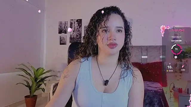 Snapshot of emilyrouxe chatting on July 2026 03:48:02 PM emilyrouxe online show from July 2026 03:48:02 PM