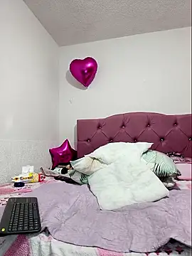 Melinaa-sex online show from December 2025 10:13:01 AM