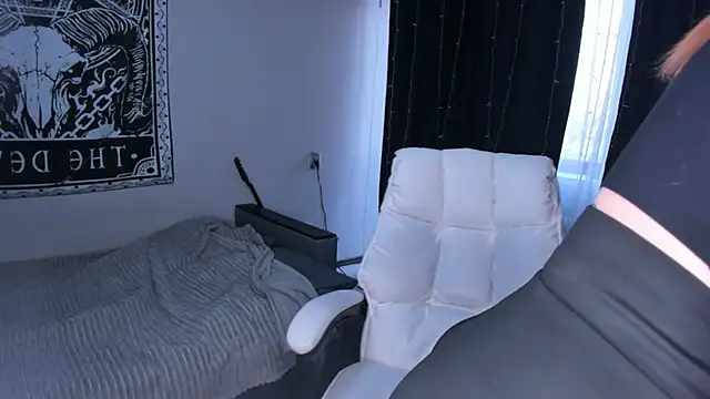 Snapshot of MelissaBryant chatting on March 2025 05:11:01 AM MelissaBryant online show from March 2025 05:11:01 AM