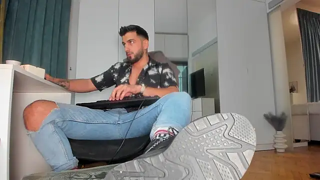 Snapshot of welcometo_hell chatting on October 2025 08:39:02 PM welcometo hell online show from October 2025 08:39:02 PM