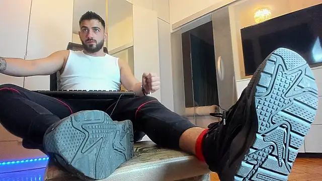 Snapshot of welcometo_hell chatting on October 2025 07:26:01 PM welcometo hell online show from October 2025 07:26:01 PM