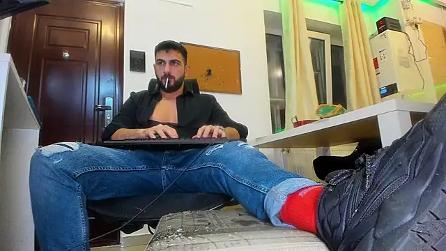 Snapshot of welcometo_hell chatting on November 2025 10:09:02 PM welcometo hell online show from November 2025 10:09:02 PM