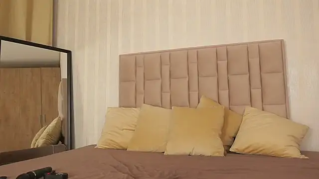 Snapshot of GabyRios chatting on September 2025 05:49:01 PM GabyRios online show from September 2025 05:49:01 PM