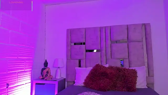 EmmaBecket2 online show from November 2025 04:37:02 AM