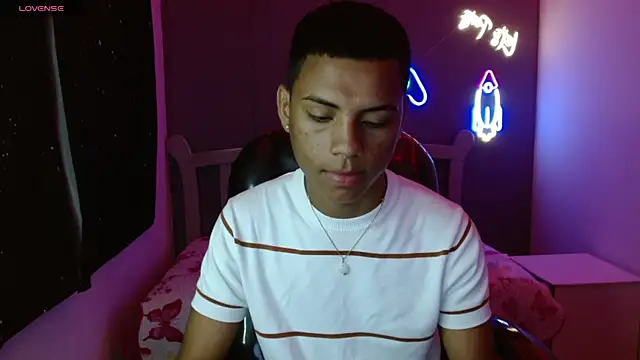 OwenStone  online show from December 2024 01:43:01 AM