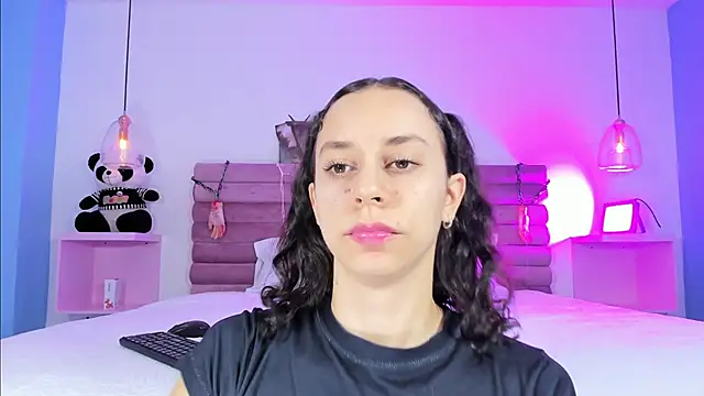 Snapshot of AbyCooper chatting on October 2025 12:53:01 AM AbyCooper online show from October 2025 12:53:01 AM