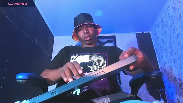 JD THEBABY online show from March 2025 12:36:02 PM